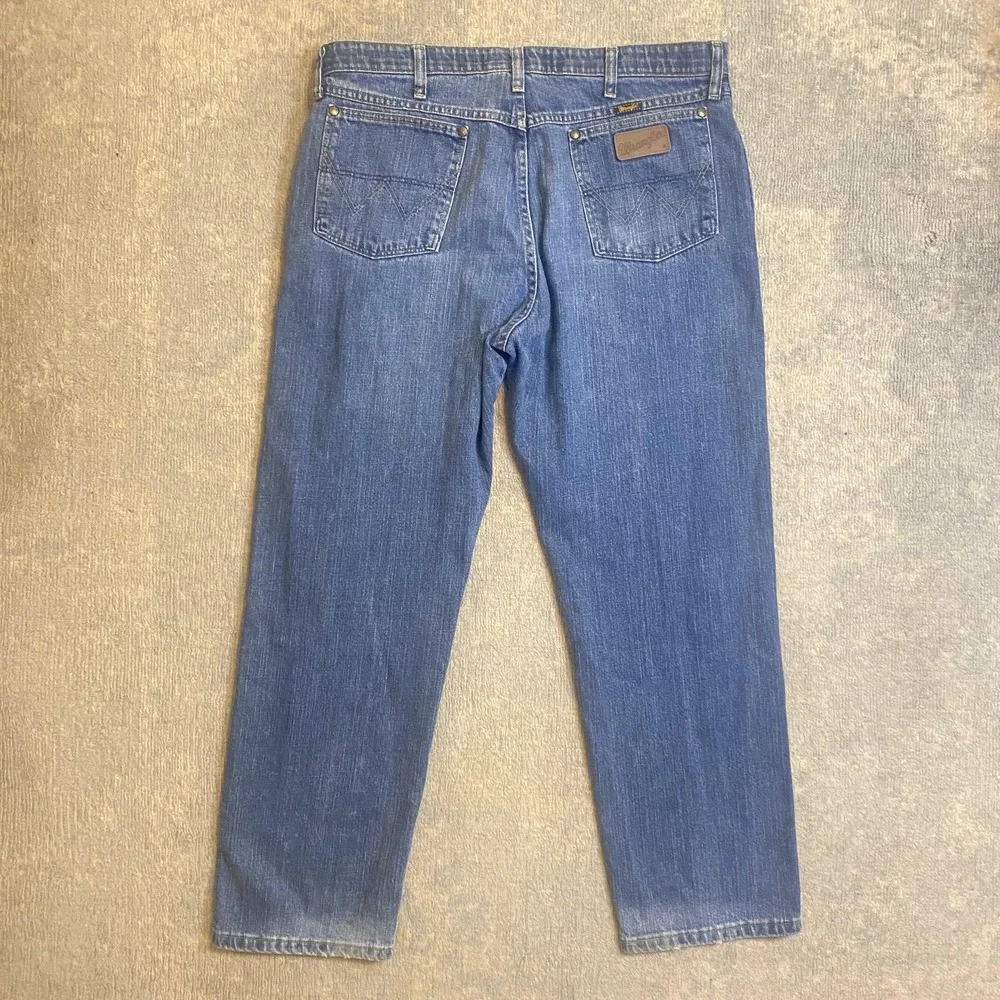 Wrangler George Strait Cowboy Cut Jeans Mens 36x30 Blue Medium Wash Denim Pants